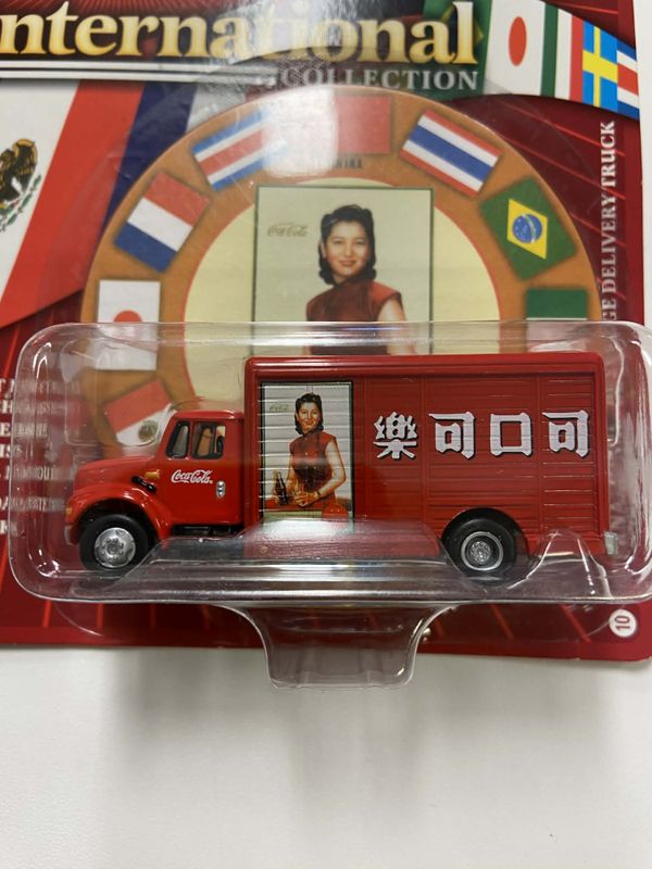 Johnny Lightning Coca-Cola International Beverage Delivery Truck #10